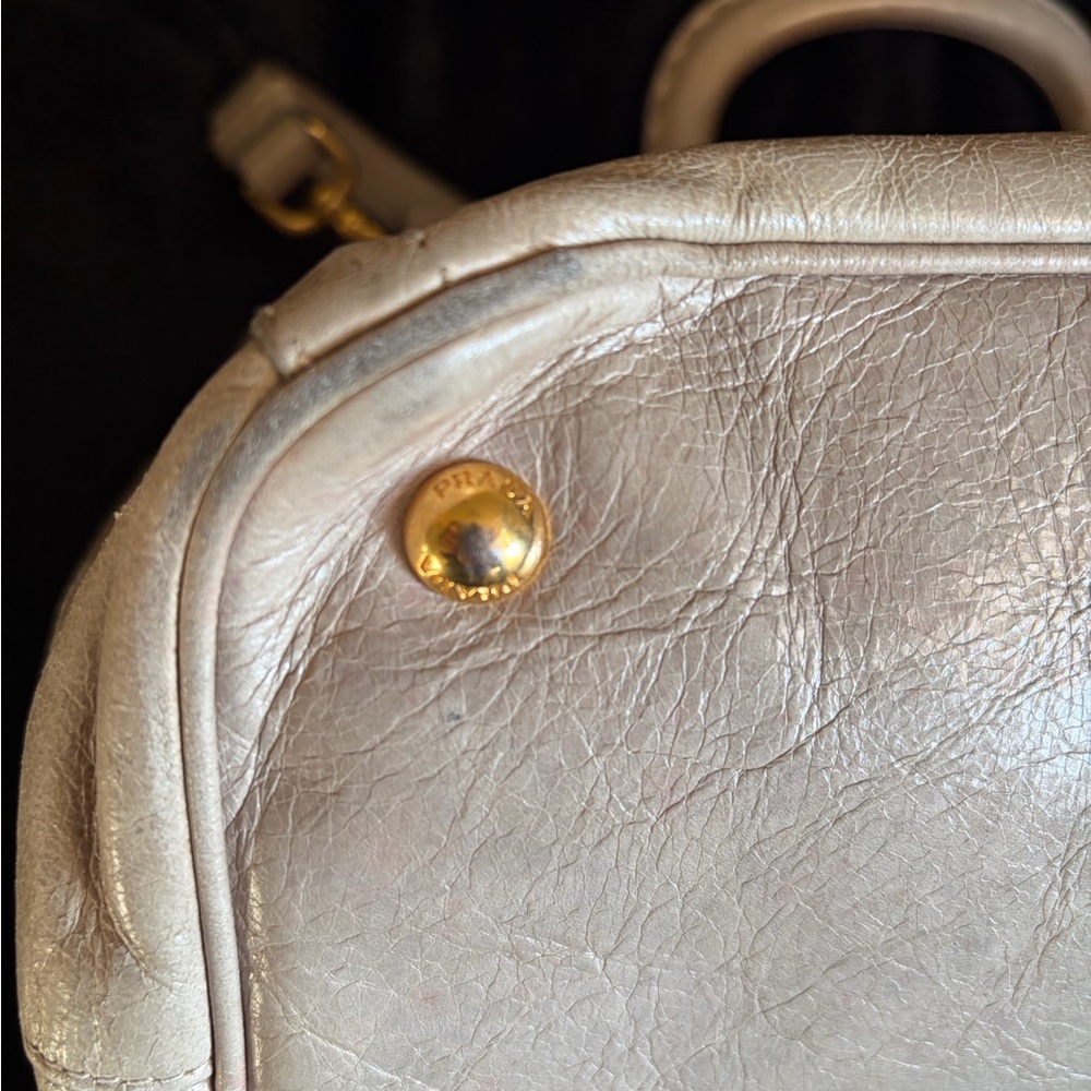 Prada Vitello Shine Leather Satchel with Shoulder Strap - Picture 14 of 16